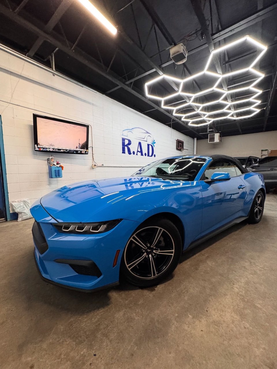 car detailing interior exterior ceramic shine